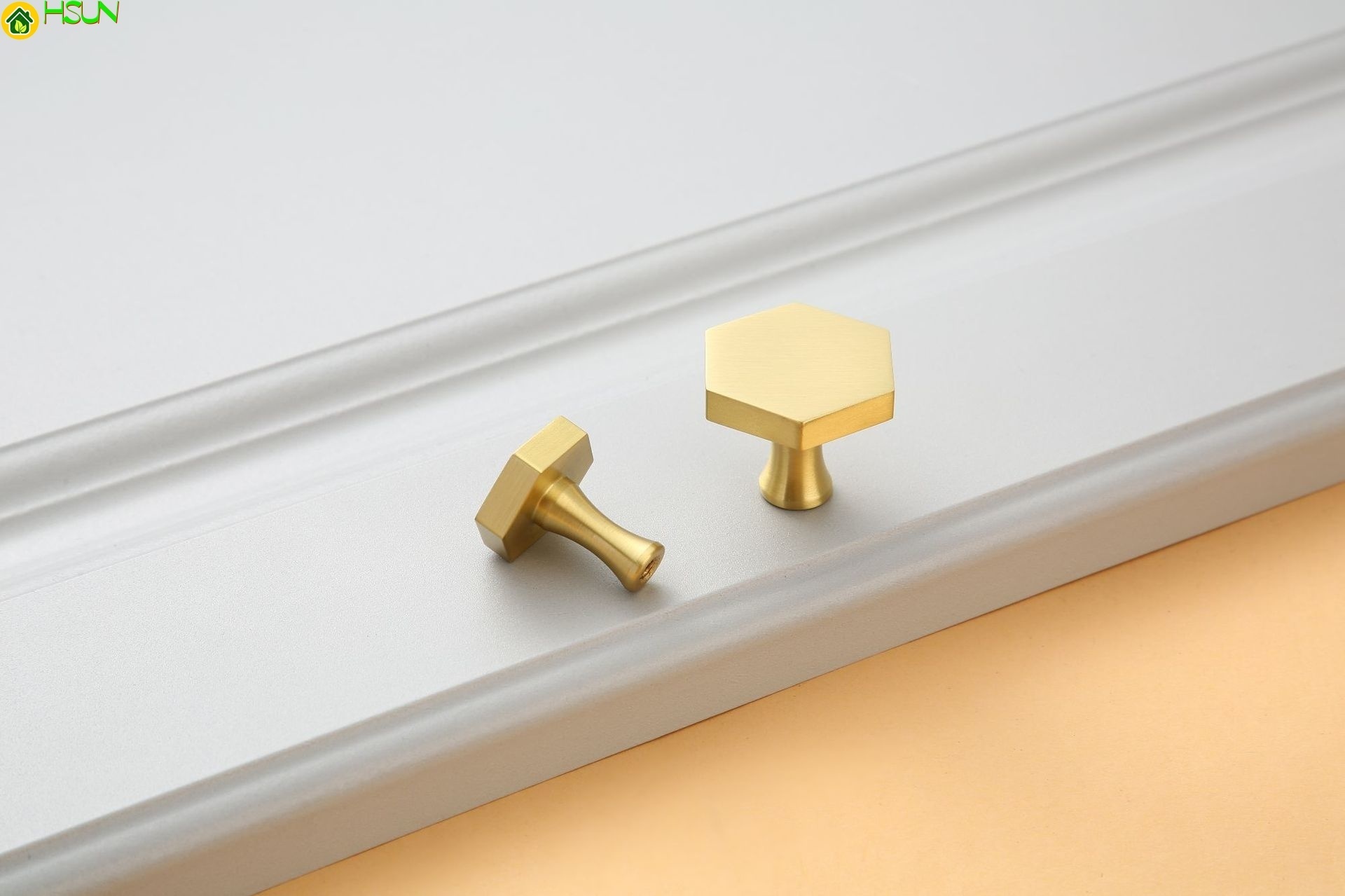 ใหม่จีนตู้ทีวีประตูในร่ม Golde - Furniture Hardware Paint บทวิจารณ์และราคา